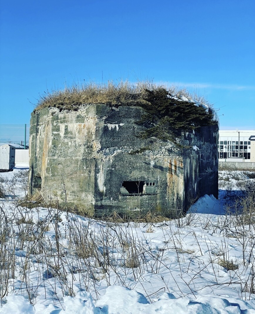 2022/1/20:釧路大楽毛住宅街のトーチカ（北海道釧路市）